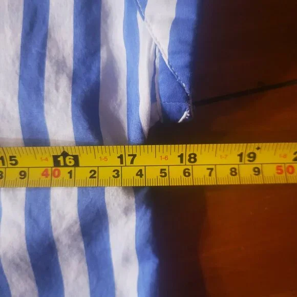 Banana Republic Women's Multi-Directional Blue/White Striped Cropped - Size XS - Picture 9 of 10